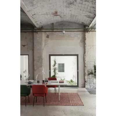 Tappeto con sequenza di forme geometriche Blur red di Nanimarquina