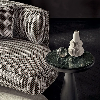 Tavolino Fante con top in marmo di Gallotti&Radice