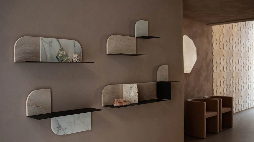 Mensola Roundcut in metallo e marmo di Gallotti&Radice