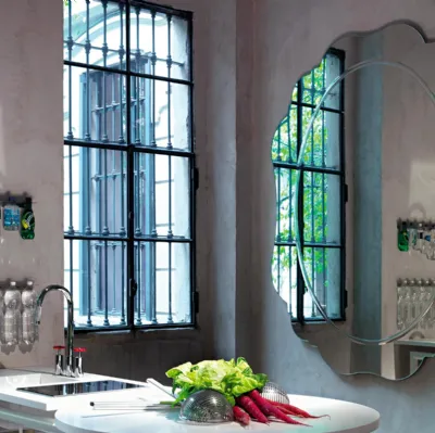 Specchio design Regio di Opinion Ciatti