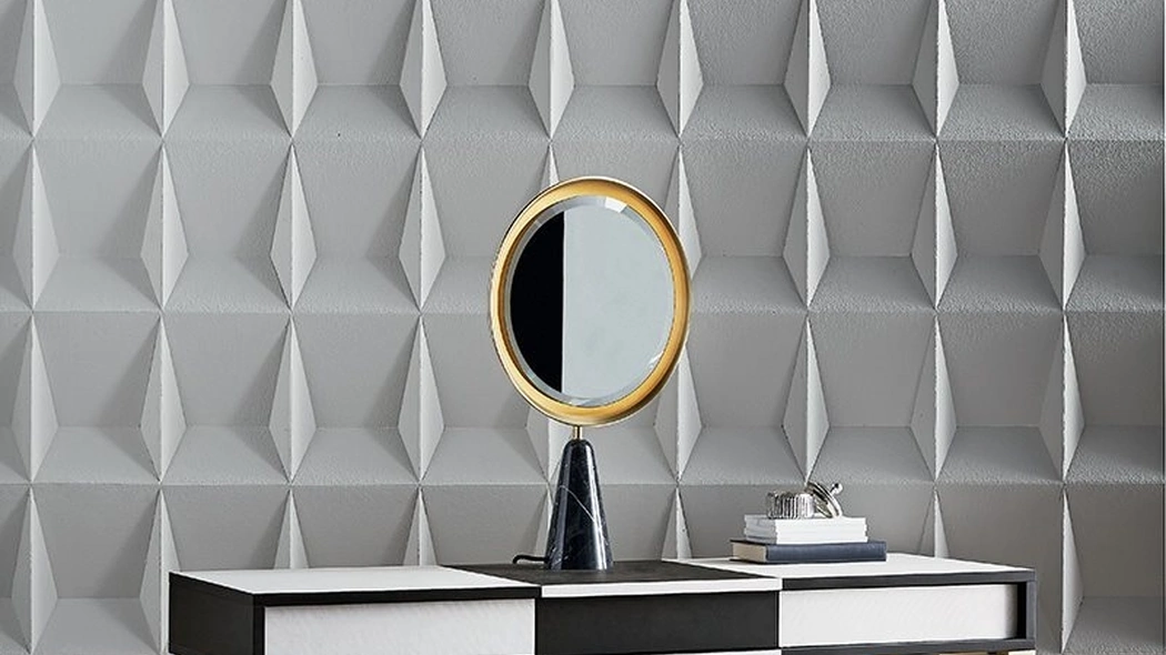 Scrittoio Selene in legno e metallo laccato ottone satinato di Gallotti&Radice
