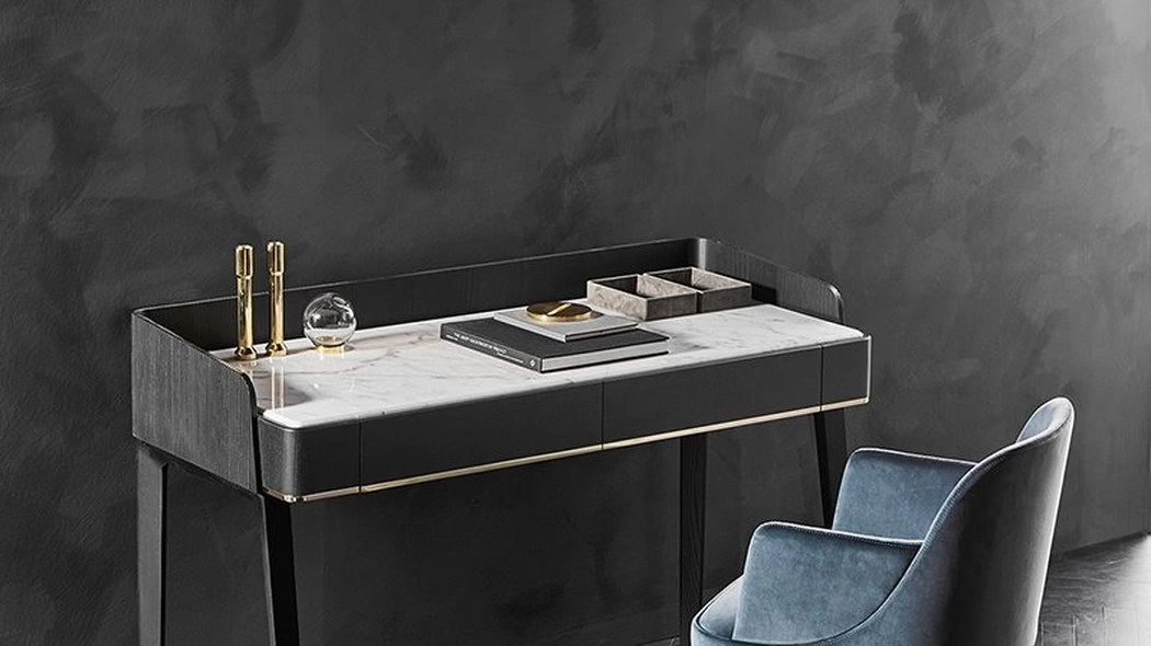 Scrittoio Soho in massello di frassino con piano in marmo di Gallotti&Radice