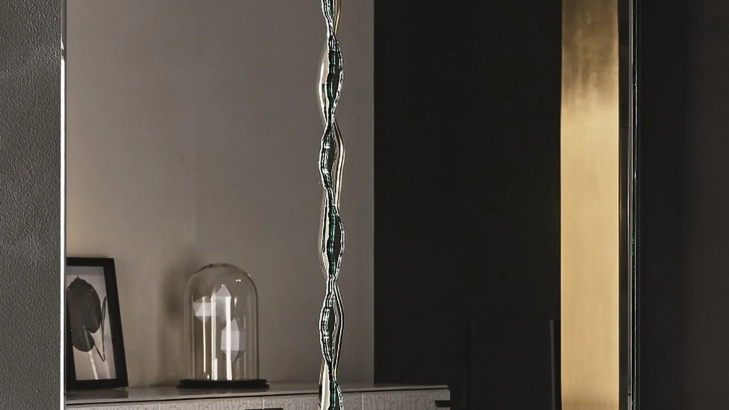 Specchio Niagara con importante bisellatura centrale irregolare eseguita a mano di Gallotti&Radice