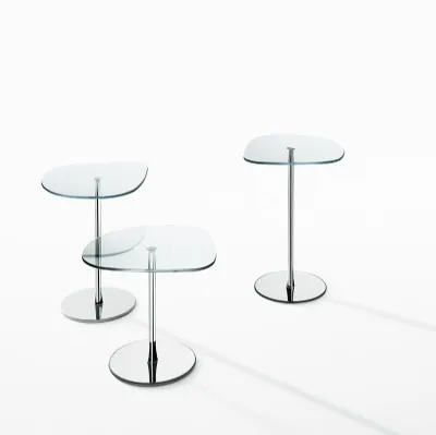 Tavolino Mixit Glass con piano in cristallo temperato e base in acciaio di Desalto