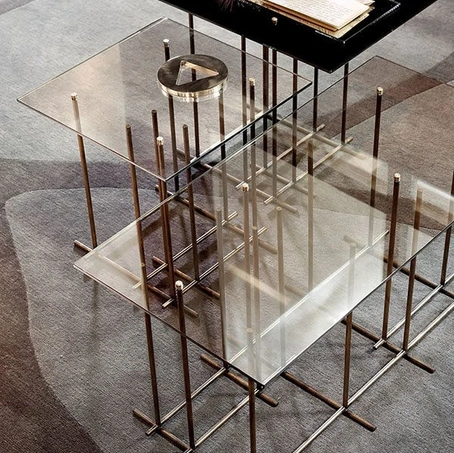 Tavolino Tetris in cristallo e ottone di Gallotti&Radice