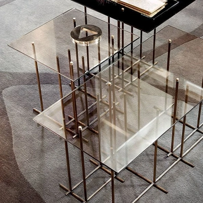 Tavolino Tetris in cristallo e ottone di Gallotti&Radice
