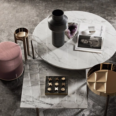 Tavolino Twelve con top in marmo o ottone e base in ottone di Gallotti&Radice