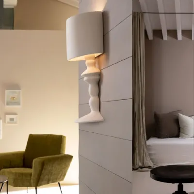 Lampada da parete in ceramica Alì e Babà di Karman