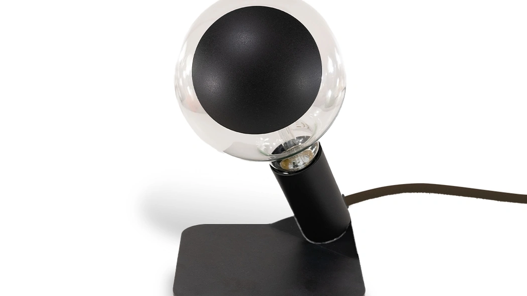 Lampada da tavolo Iride Sofia di Filotto