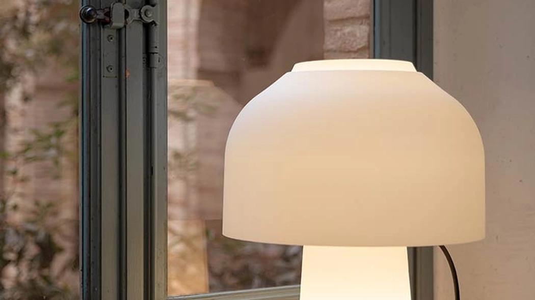 Lampada da tavolo Lilly di Karman