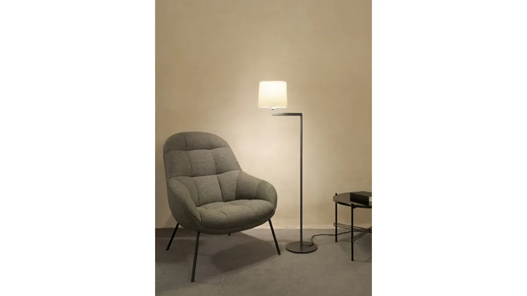 Lampada ideale da lettura Swing di Vibia