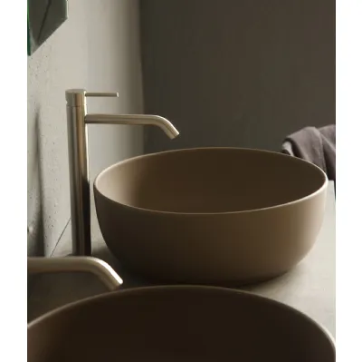 Lavabo rotondo Sand 01 di Scarabeo