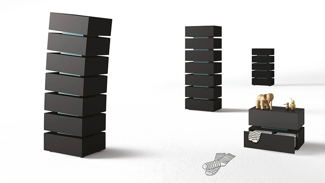 Comodino e Cassettiera NYC & Pisa in legno laccato di Minotti Italia