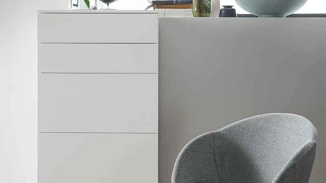 Cassettiera moderna e lineare in laccato opaco Slim di Dall'Agnese