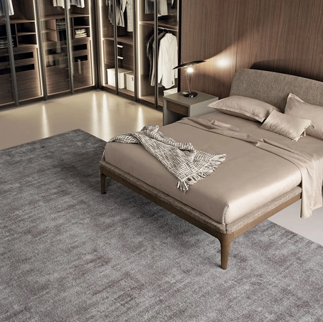 Letto in tessuto con struttura in legno semplice ed essenziale con testiera lievemente arcuata Elegance di Dall'Agnese