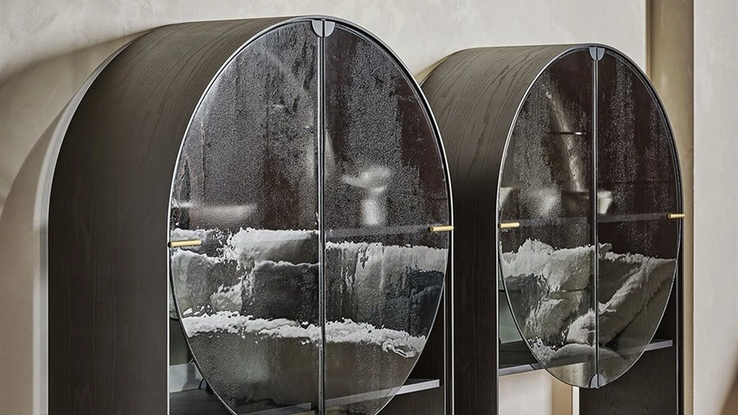 Madia di design Soda in cristallo e legno laccato di Gallotti&Radice