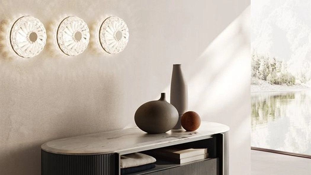 Madia Kumi in legno tinto nero con top in marmo di Gallotti&Radice