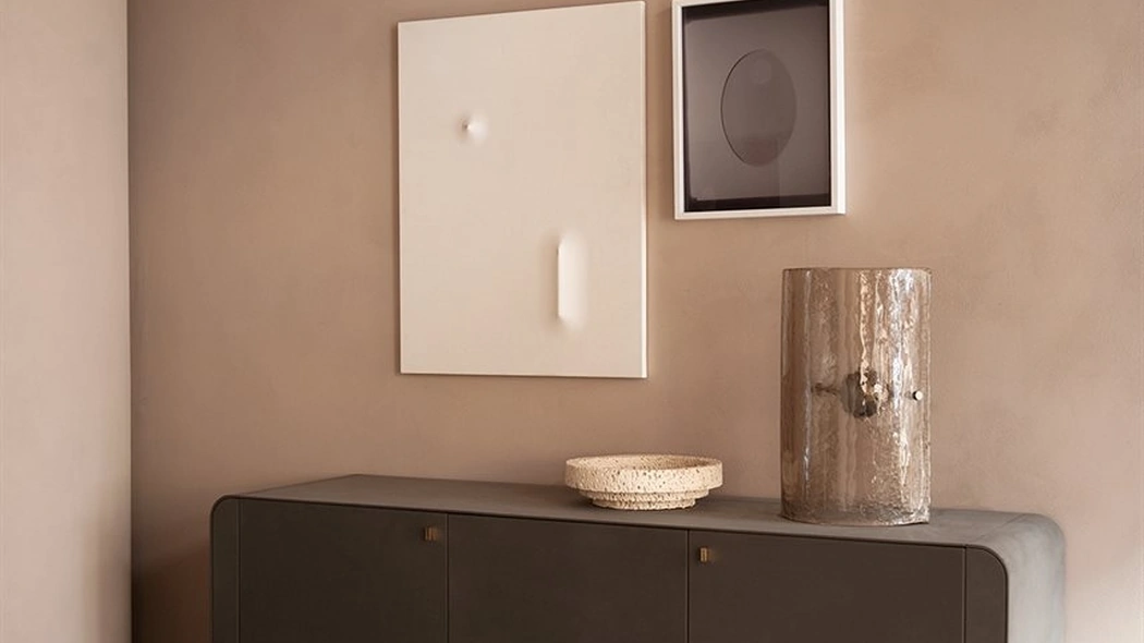 Madia Stami Sideboard in legno rivestito in pelle di Gallotti&Radice