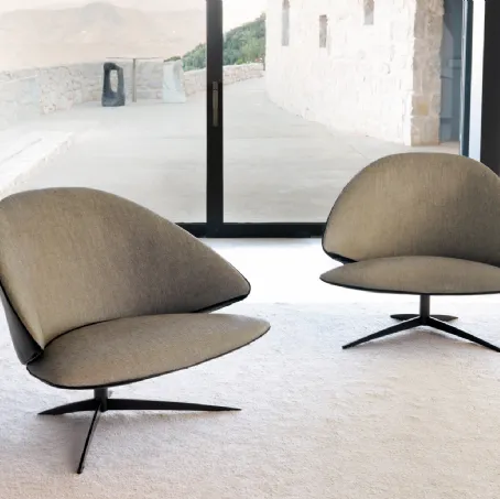 Poltroncina di design in tessuto imbottito Koster di Desirèe