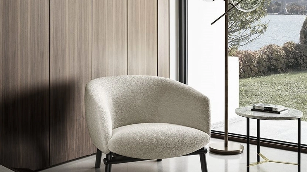 Poltrona Livre in tessuto imbottito di Gallotti&Radice