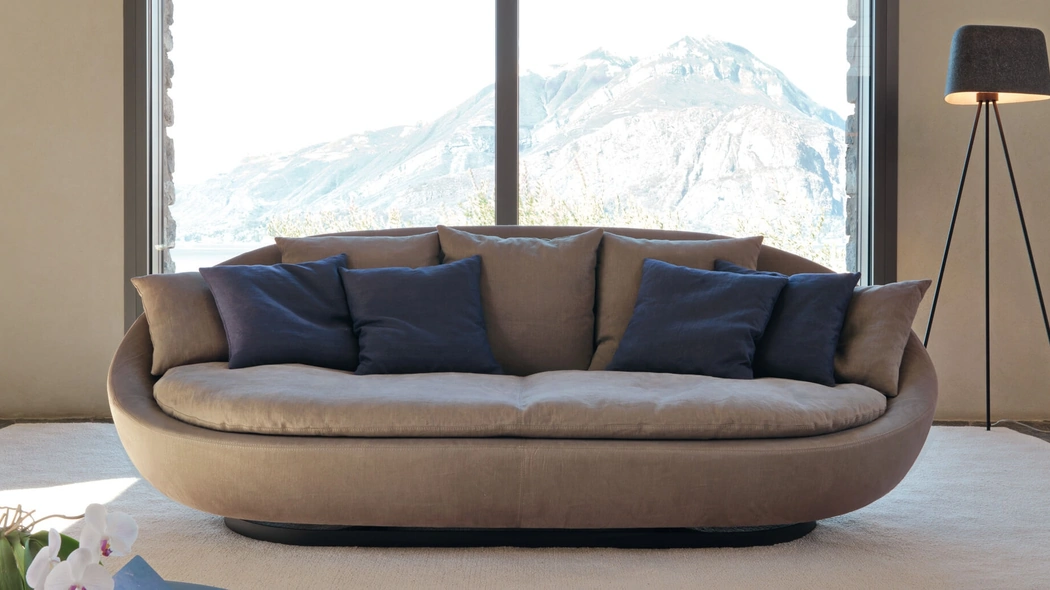 Divano lineare Lacoon di Desirèe