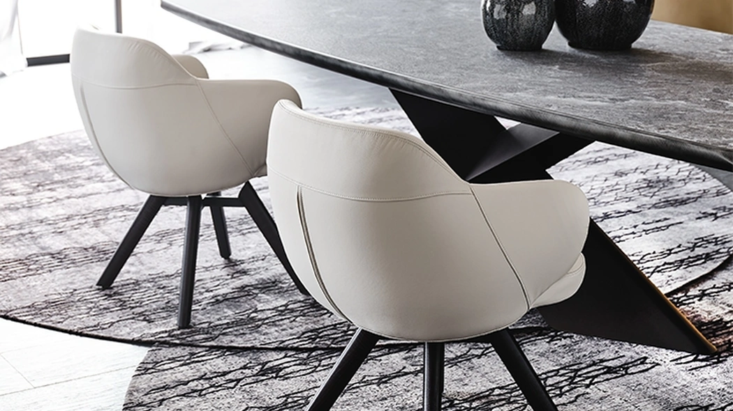 Sedia girevole in pelle Bombè di Cattelan Italia
