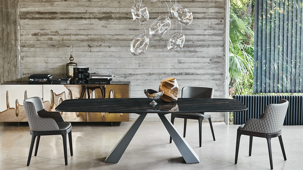 Tavolo fisso con piano in ceramica e base in acciaio Eliot Keramik di Cattelan Italia