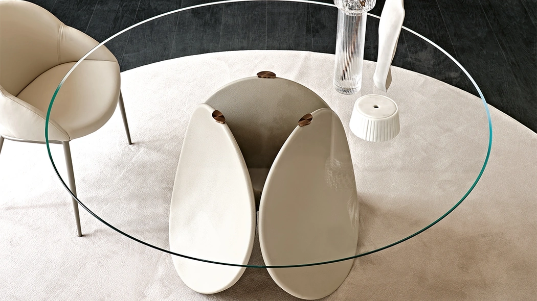 Tavolo scultura rotondo in vetro trasparente Maxim di Cattelan Italia
