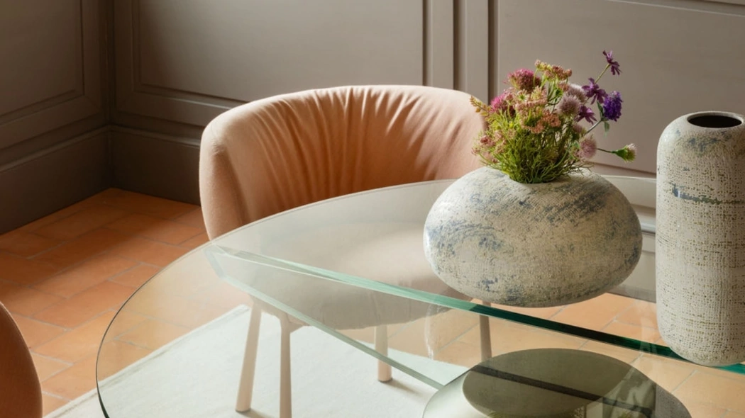 Tavolo rotondo Spike con top in vetro di Midj