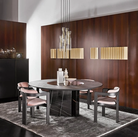 Tavolo Platium Round con piano in frassino e base rivestita in marmo di Gallotti&Radice