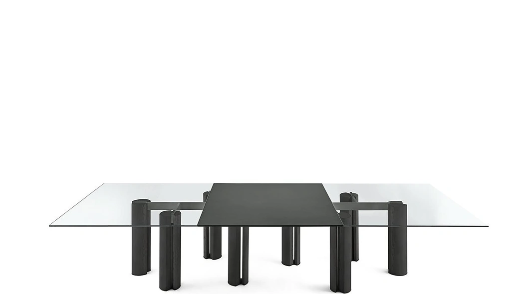 Tavolo Simpòdio System W in cristallo con base in massello di frassino di Gallotti&Radice