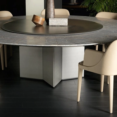 Tavolo Yol Seet con piano in marmo e base in legno rivestita in cristallo di Gallotti&Radice