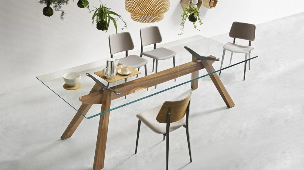 Tavolo in vetro con struttura in legno Zeus LG di Midj