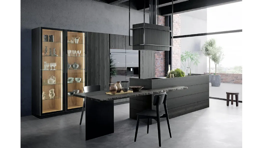 Cucina Moderna lineare in abete liquirizia spazzolato e laccato metal con penisola Atelier Urban di Callesella