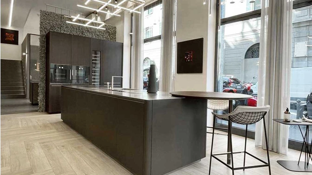 Cucina Moderna in alluminio Filo con isola di Dibiesse