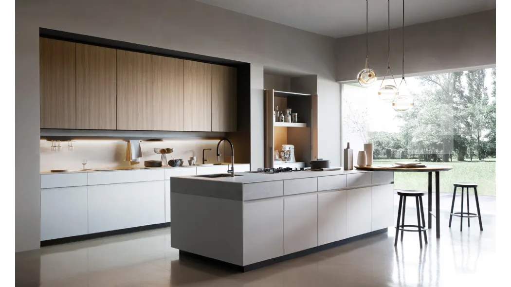 Cucina Moderna con isola M2 Monoliti in Fenix Bianco e Olmo sbiancato con top in laminato di Meson's Cucine