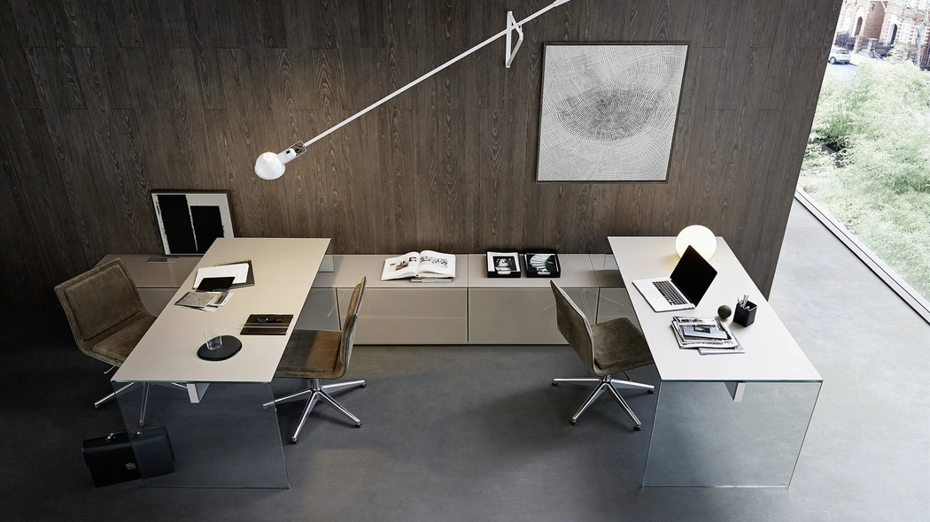 Scrivania operativa Air Desk 1 in cristallo retroverniciato Up di Gallotti&Radice
