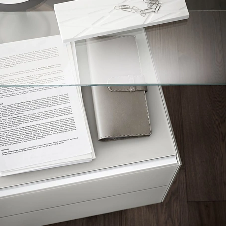Cassettiera in legno rivestita in cristallo Air Drawer di Gallotti&Radice