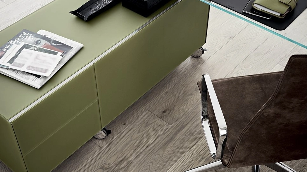 Mobile Ufficio Air Wheel rivestito in cristallo di Gallotti&Radice