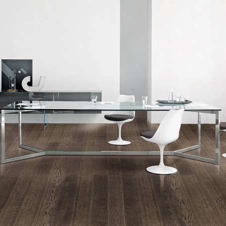 Scrivania operativa Carlomagno in cristallo con base in acciaio inox di Gallotti&Radice